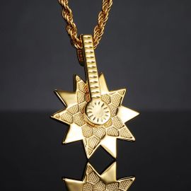 Iced Rotating Starfish Pendant in Gold
