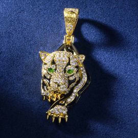 The Walking Leopard Pendant with 24