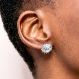 Women's Brilliant Round Shaped Halo Stud Earring