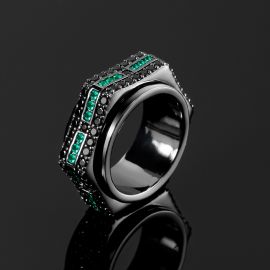 Iced Rotatable Emerald & Black Stones Ring