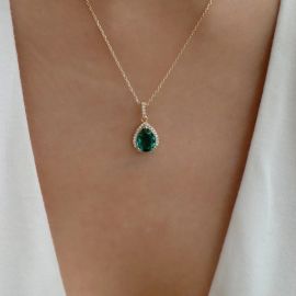 Water Drop Emerald Stone Necklace