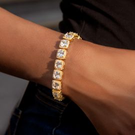 Women's 10mm Clustered Tennis Bracelet in Gold