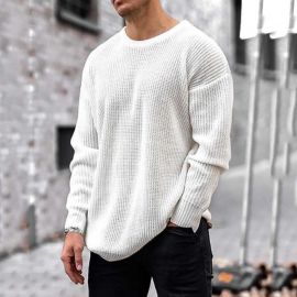 Solid color round neck men's knitted sweater top
