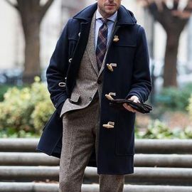 Men's mid-length horn button coat coat