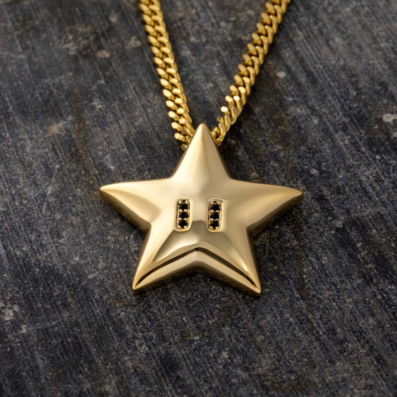 Helloice Star Pendant in Gold