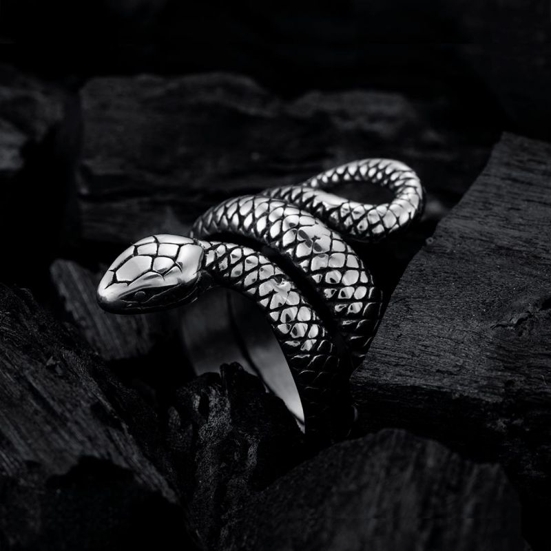 Anel de Aço Titânio Cobra