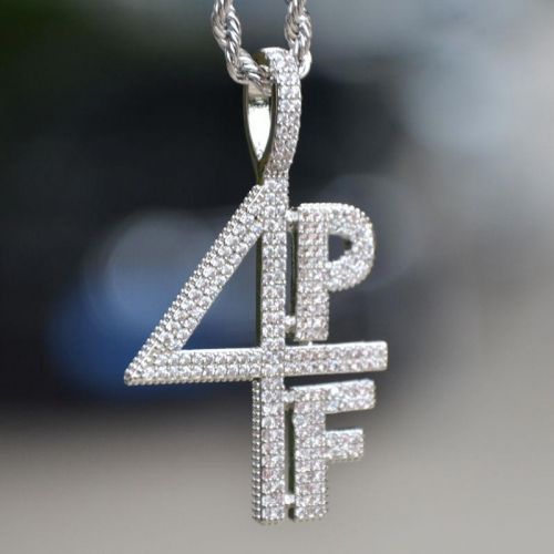 Iced 4PF Pendant in White Gold
