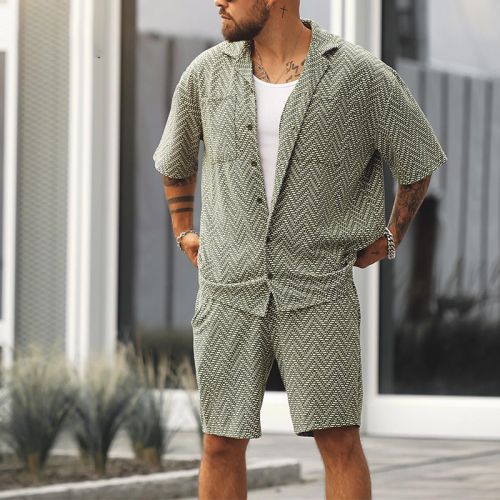 Men's Casual Short-sleeved Shirt + Printed Shorts Two-piece Set