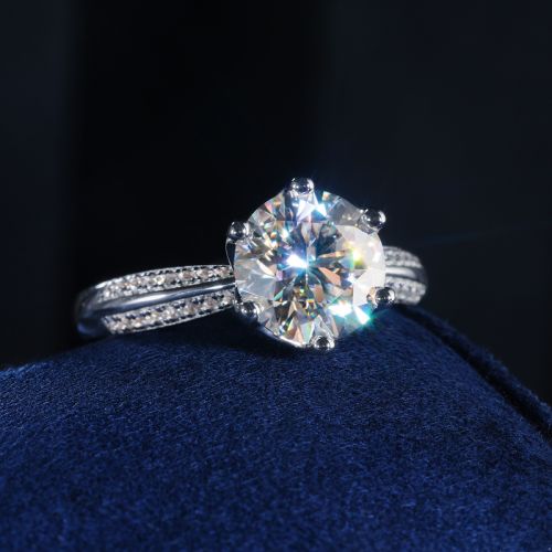 Round Cut Six Claw Moissanite Ring with Side Diamonds