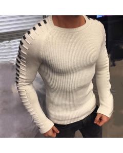 Round neck long sleeved sweater