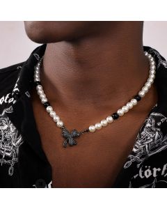 Iced Black Stones Clover Pearl Necklace