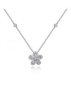 Simple Pear-shaped Flower Pendant Necklace in Sterling Silver